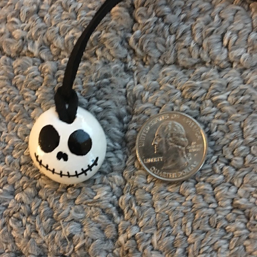 Hand made Pumpkin King pendant with essential oil - Picture 2 of 6